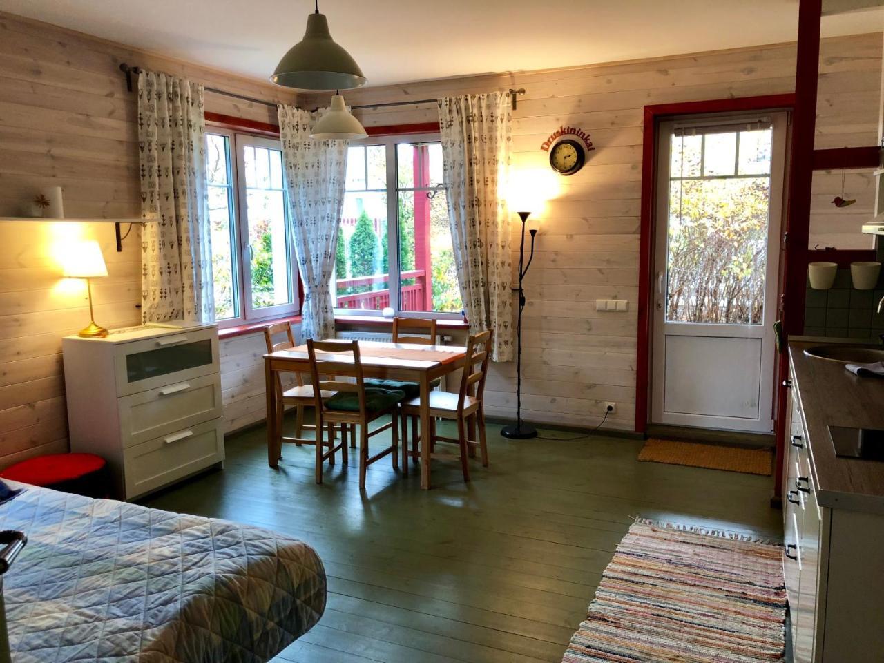 Guest House Mr Fox Druskininkai Dış mekan fotoğraf