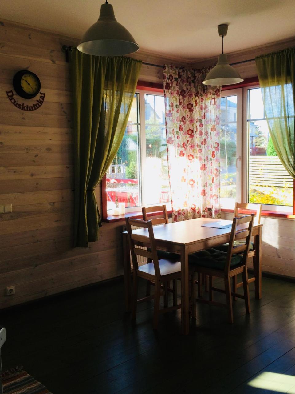 Guest House Mr Fox Druskininkai Dış mekan fotoğraf